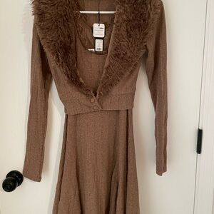 Elegant Brown Long Sleeve Dress with Faux Fur Collar sweater